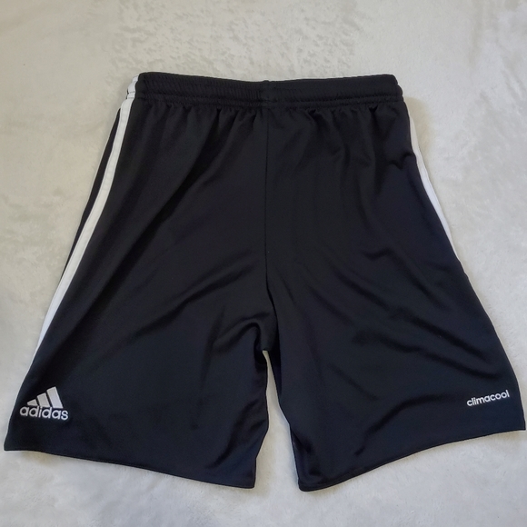 Kids adidas soccer shorts - Picture 2 of 3